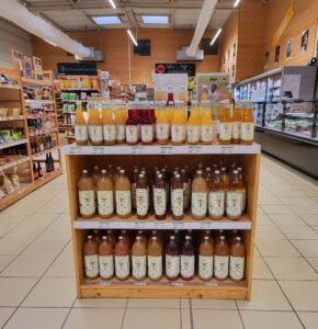 Boisson bio BARIBA au baobab, boisson bien-être vegan fabriquée en France, en rayon chez Biocoop Laval Ouest à Laval (Mayenne)