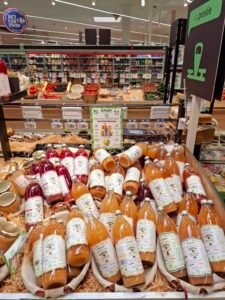 Boisson bio BARIBA au baobab, boisson bien-être vegan fabriquée en France, en rayon chez Carrefour Market à Laval (Mayenne)