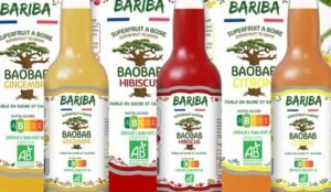 Bouteilles de boissons bio au baobab BARIBA avec étiquette Nutri-Score B, seule l'eau obtient un A
