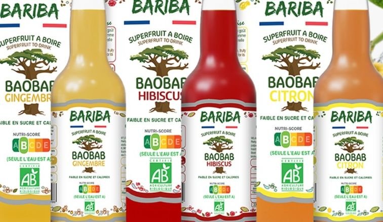 Bouteilles de boissons bio au baobab BARIBA avec étiquette Nutri-Score B, seule l'eau obtient un A